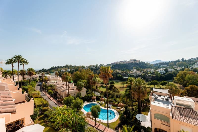 3 slaapkamer Penthouse te koop in Benahavis met zwembad garage - € 795.000 (Ref: 9285658)