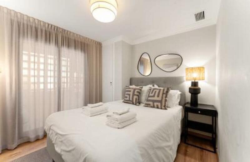 4 sypialnia Apartament na sprzedaż w San Pedro de Alcantara z basenem garażem - 729 000 € (Ref: 9285659)