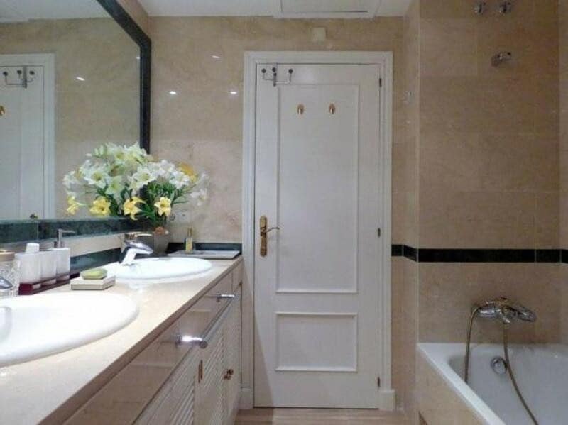 3 soveværelse Lejlighed til leje i Marbella med swimmingpool garage - € 2.500 (Ref: 9285660)