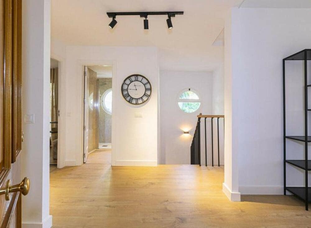 3 soverom Leilighet til salgs i Nueva Andalucia med svømmebasseng garasje - € 620 000 (Ref: 9285662)