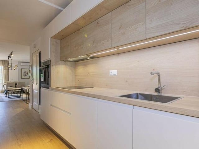 3 camera da letto Appartamento in vendita in Nueva Andalucía Centro, Marbella con piscina garage - 620.000 € (Rif: 9285662)