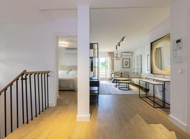 3 soverom Leilighet til salgs i Nueva Andalucía Centro, Marbella med svømmebasseng garasje - € 620 000 (Ref: 9285662)