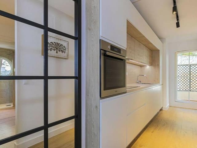 3 soverom Leilighet til salgs i Nueva Andalucía Centro, Marbella med svømmebasseng garasje - € 620 000 (Ref: 9285662)