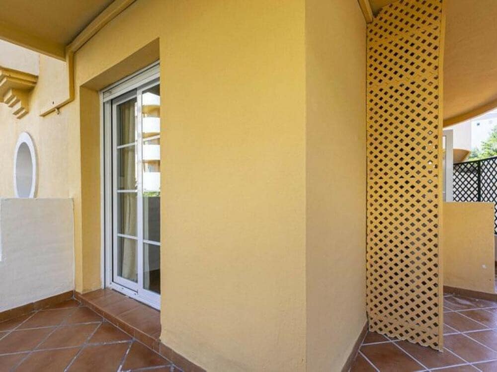 3 bedroom Apartment for sale in Nueva Andalucia with pool garage - € 620,000 (Ref: 9285662)