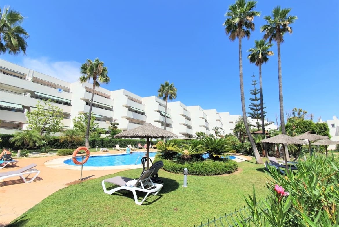 2 camera da letto Attico da affittare in San Pedro de Alcantara con piscina garage - 2.300 € (Rif: 9290914)