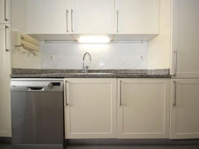 3 slaapkamer Appartement te huur in Nagüeles Alto, Marbella met zwembad garage - € 3.000 (Ref: 9290917)