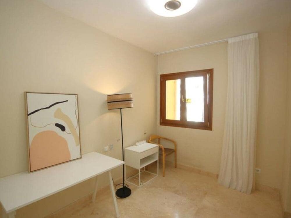 3 slaapkamer Appartement te huur in Marbella met zwembad garage - € 3.000 (Ref: 9290917)