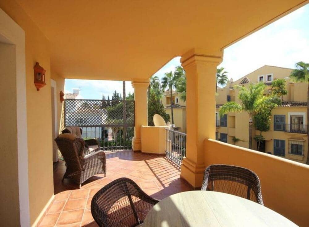 3 slaapkamer Appartement te huur in Marbella met zwembad garage - € 3.000 (Ref: 9290917)