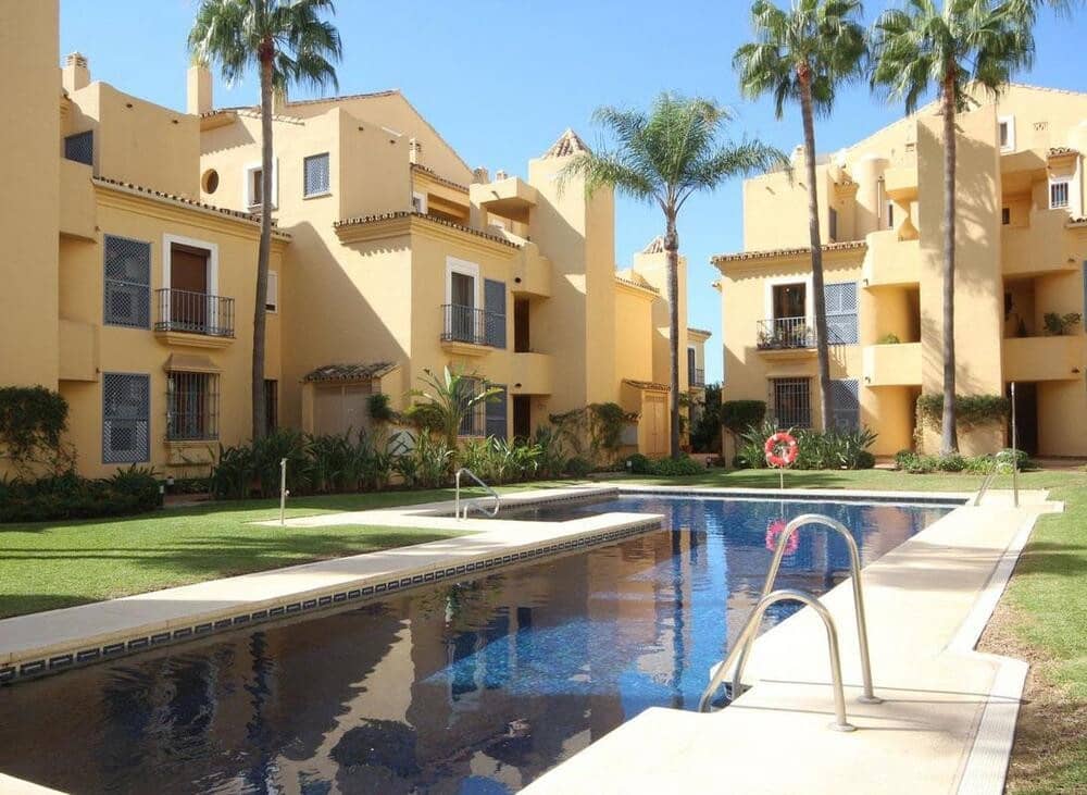 3 slaapkamer Appartement te huur in Marbella met zwembad garage - € 3.000 (Ref: 9290917)
