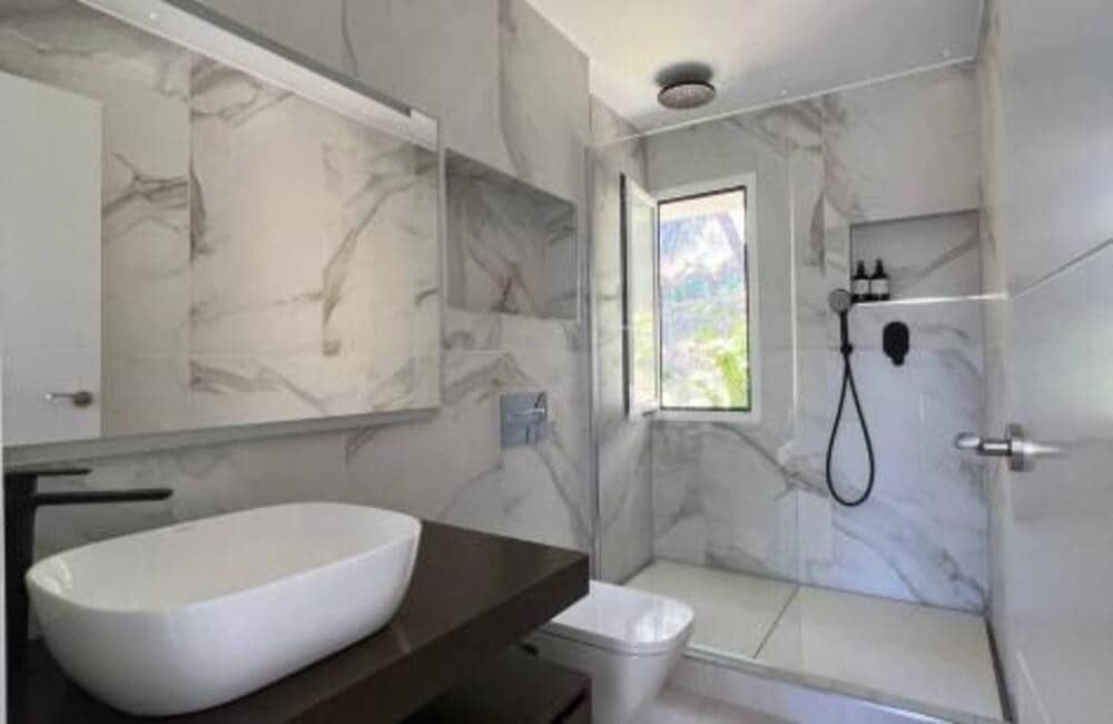 4 soveværelse Penthouse til leje i Los Arqueros med swimmingpool garage - € 4.000 (Ref: 9296605)