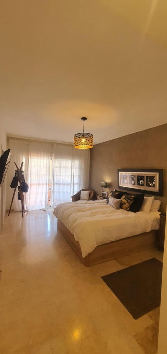 4 sypialnia Dom do wynajęcia w Marbella z basenem garażem - 4 500 € (Ref: 9303021)
