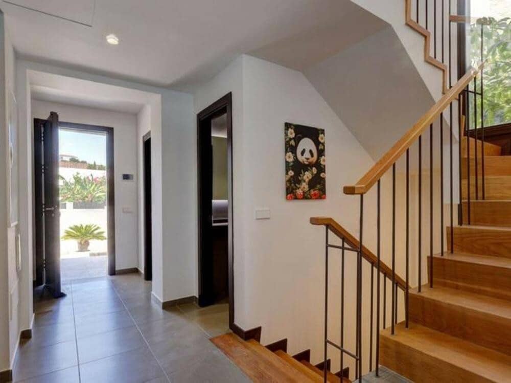 4 soveværelse Semi-Rækkehus til leje i Estepona med swimmingpool - € 4.000 (Ref: 9303022)