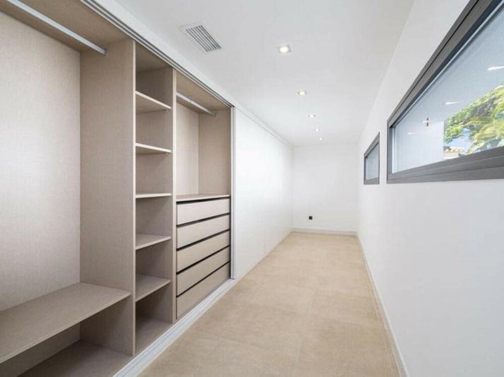 4 sypialnia Willa na sprzedaż w San Pedro de Alcantara z basenem garażem - 2 650 000 € (Ref: 9303024)