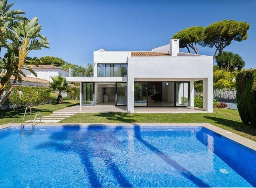 4 sypialnia Willa na sprzedaż w San Pedro de Alcantara z basenem garażem - 2 650 000 € (Ref: 9303024)