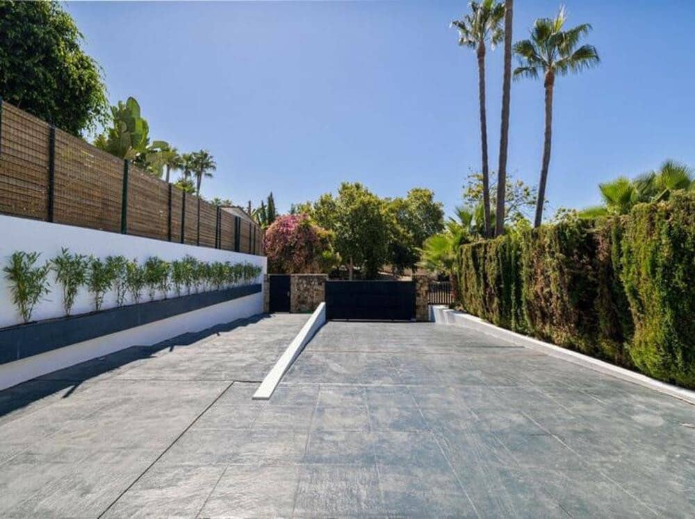 4 sypialnia Willa na sprzedaż w San Pedro de Alcantara z basenem garażem - 2 650 000 € (Ref: 9303024)