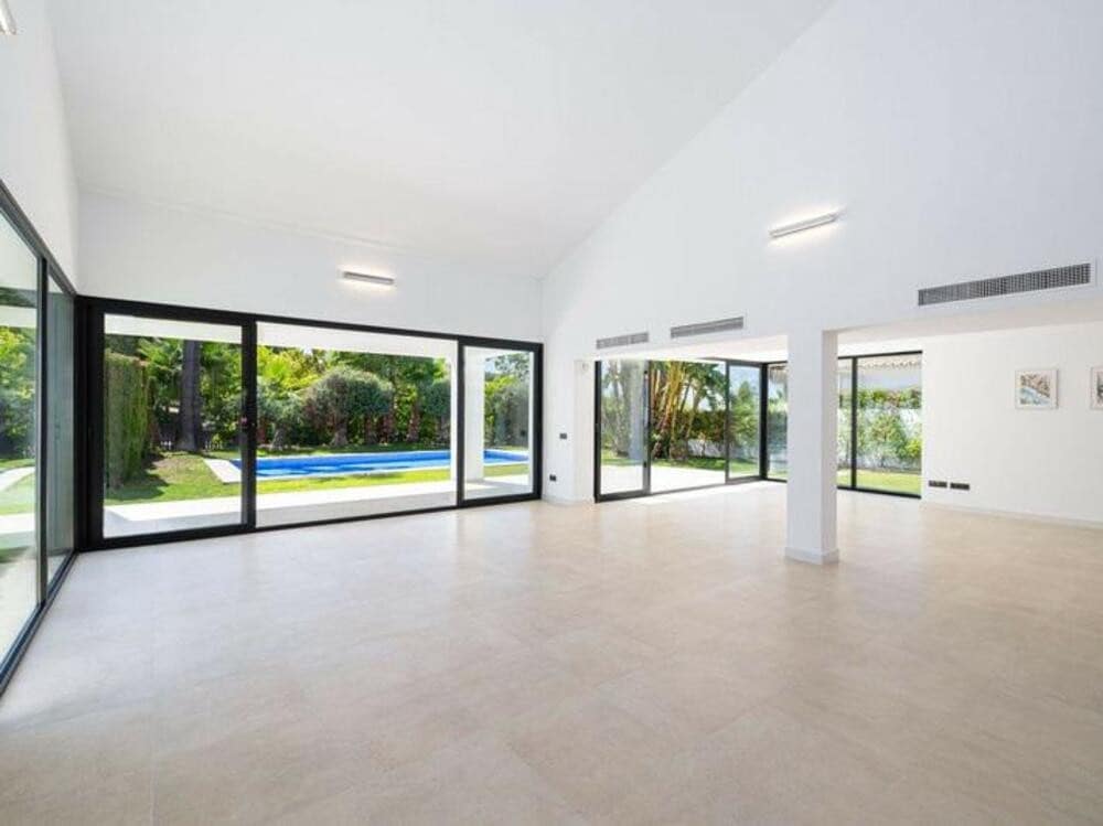 4 sypialnia Willa na sprzedaż w San Pedro de Alcantara z basenem garażem - 2 650 000 € (Ref: 9303024)