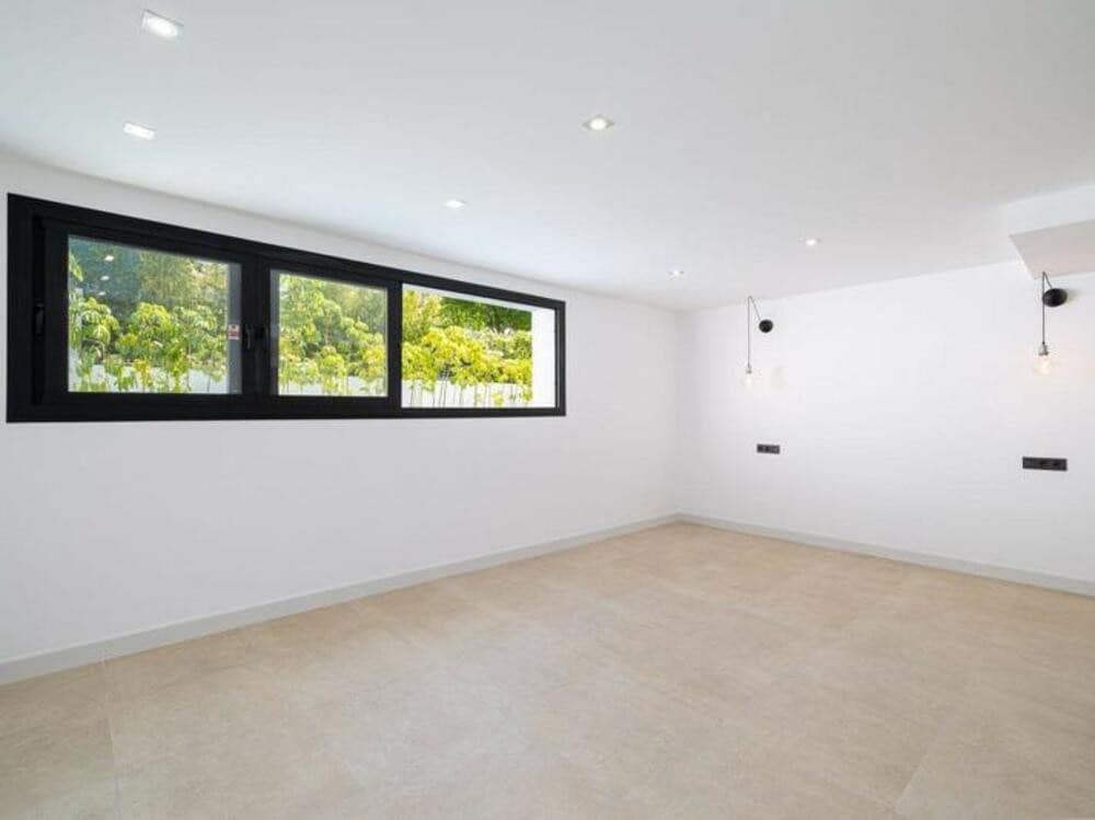 4 sypialnia Willa na sprzedaż w San Pedro de Alcantara z basenem garażem - 2 650 000 € (Ref: 9303024)