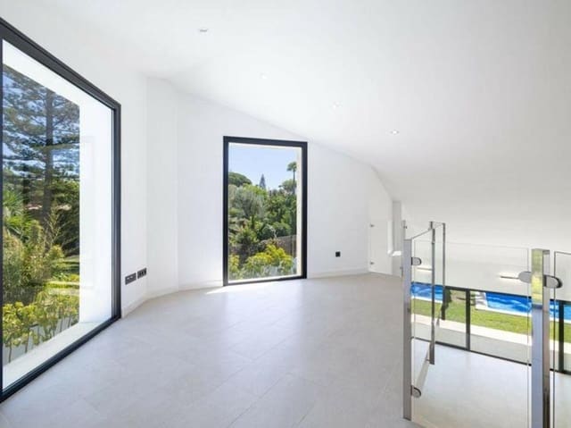 4 sypialnia Willa na sprzedaż w San Pedro de Alcántara Pueblo, Marbella z basenem garażem - 2 650 000 € (Ref: 9303024)