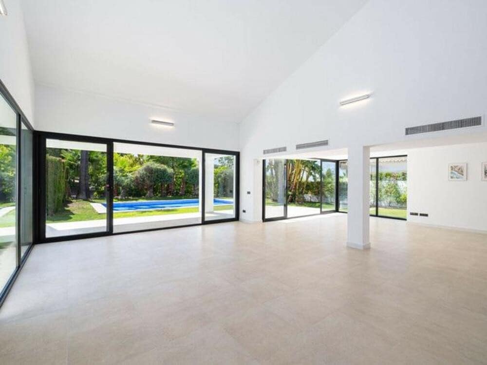 4 soverom Villa til salgs i San Pedro de Alcantara med svømmebasseng garasje - € 2 650 000 (Ref: 9303024)