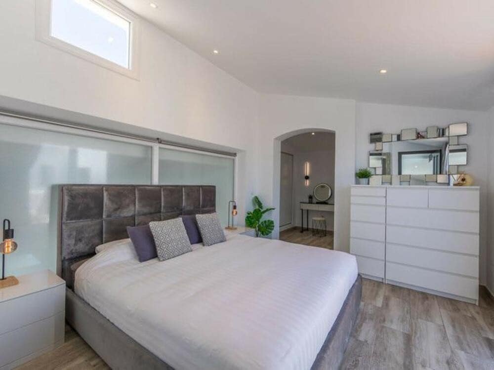 3 bedroom Villa for sale in Bahia Dorada with pool garage - € 750,000 (Ref: 9303026)