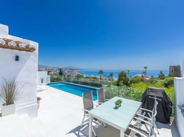3 quarto Moradia para venda em Bahía Dorada, Estepona com piscina garagem - 750 000 € (Ref: 9303026)