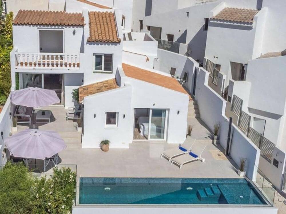 3 bedroom Villa for sale in Bahia Dorada with pool garage - € 750,000 (Ref: 9303026)