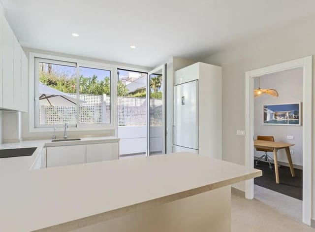 5 Zimmer Haus zu verkaufen in Nueva Andalucía Centro, Marbella mit Pool Garage - 1.295.000 € (Ref: 9303027)