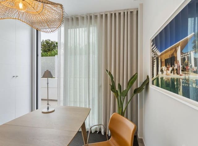 5 soverom Hus til salgs i Nueva Andalucía Centro, Marbella med svømmebasseng garasje - € 1 295 000 (Ref: 9303027)