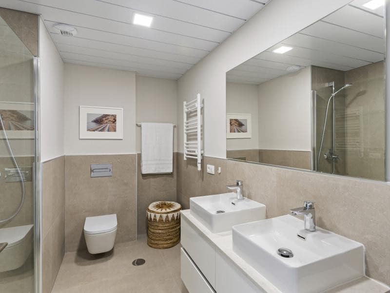 5 chambre Maison de Ville à vendre à Nueva Andalucia avec piscine garage - 1 295 000 € (Ref: 9303027)
