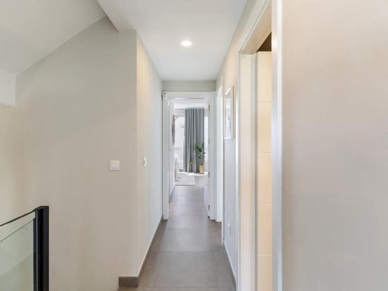 5 chambre Maison de Ville à vendre à Nueva Andalucia avec piscine garage - 1 295 000 € (Ref: 9303027)