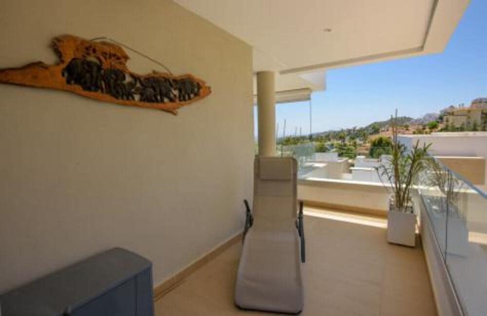 3 soverom Leilighet til salgs i Benahavis med svømmebasseng garasje - € 650 000 (Ref: 9308191)