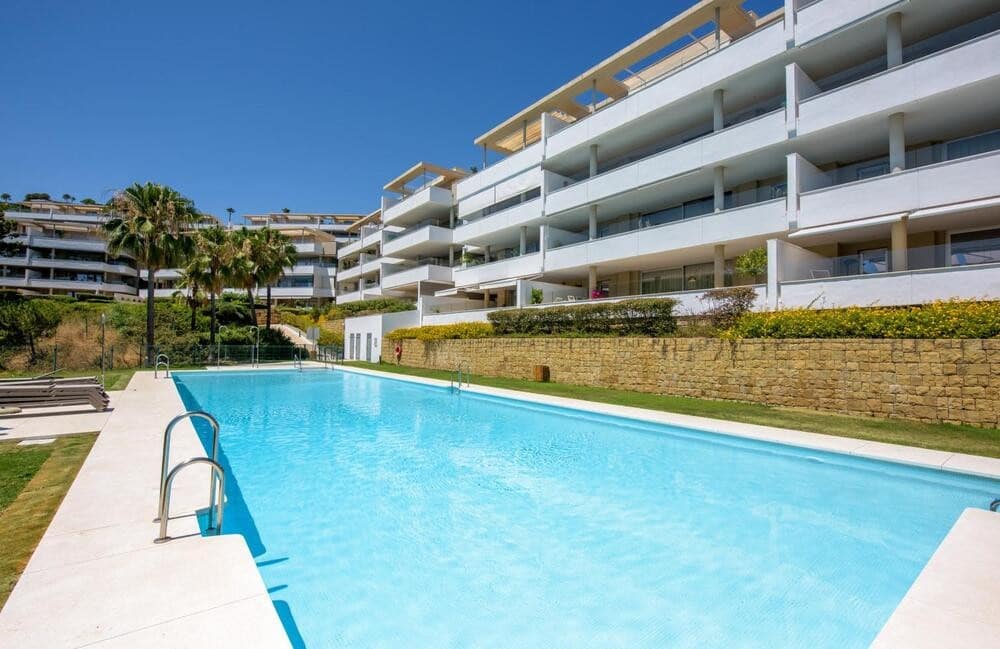 3 soverom Leilighet til salgs i Benahavis med svømmebasseng garasje - € 650 000 (Ref: 9308191)