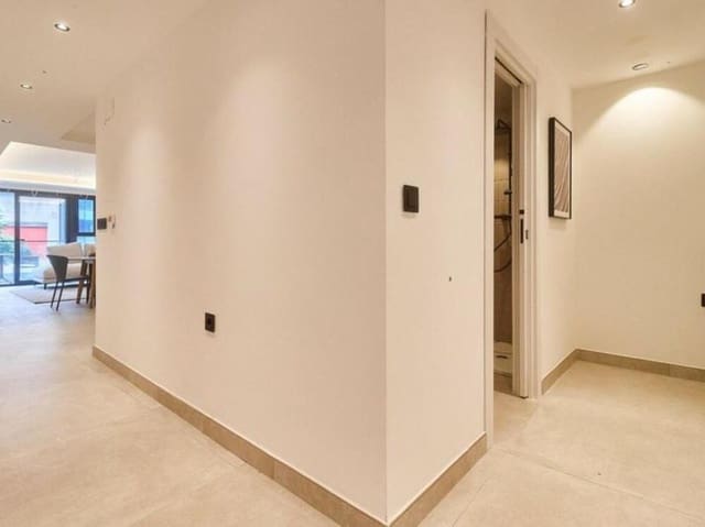 3 soverom Leilighet til salgs i Zona Puerto Deportivo, Fuengirola - € 497 000 (Ref: 9308193)