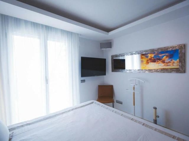 3 quarto Penthouse para venda em Centro, Estepona com piscina garagem - 1 395 000 € (Ref: 9310411)