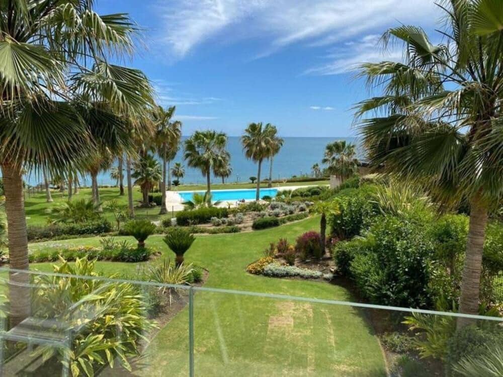 3 chambre Penthouse à vendre à Estepona avec piscine garage - 1 395 000 € (Ref: 9310411)