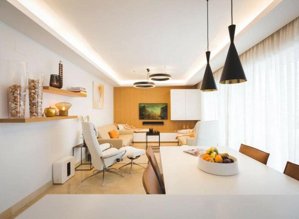 3 quarto Penthouse para arrendar em Estepona com piscina garagem - 4 000 € (Ref: 9310412)