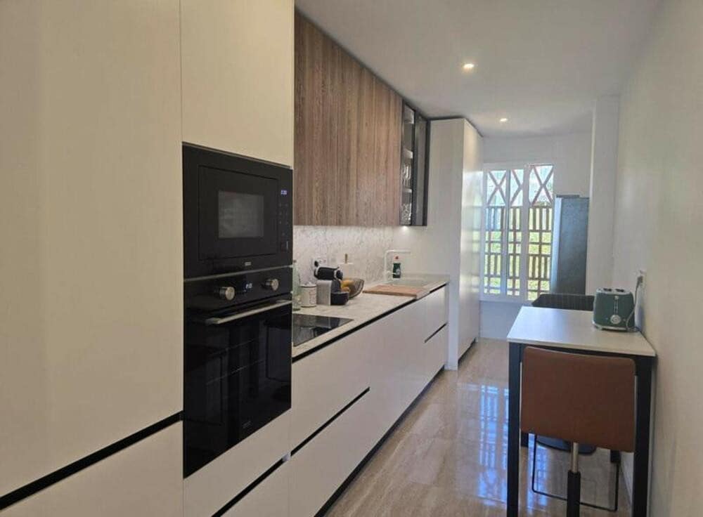 2 makuuhuone Huoneisto vuokrattavana paikassa Benahavis mukana uima-altaan 
autotalli - 2 300 € (Ref: 9310413)