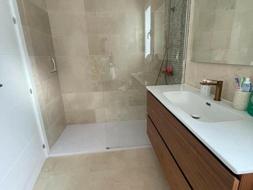 2 makuuhuone Huoneisto vuokrattavana paikassa Benahavis mukana uima-altaan 
autotalli - 2 300 € (Ref: 9310413)