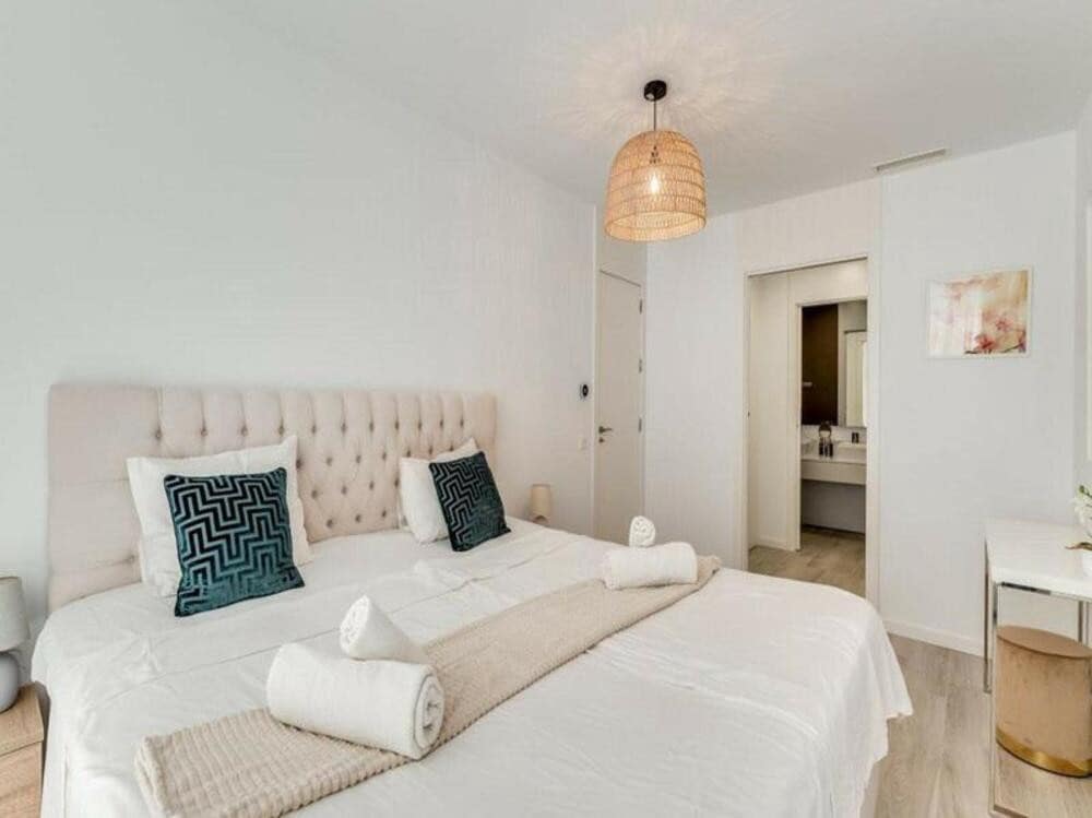 3 soveværelse Byhus til leje i Benahavis med swimmingpool garage - € 3.500 (Ref: 9317148)