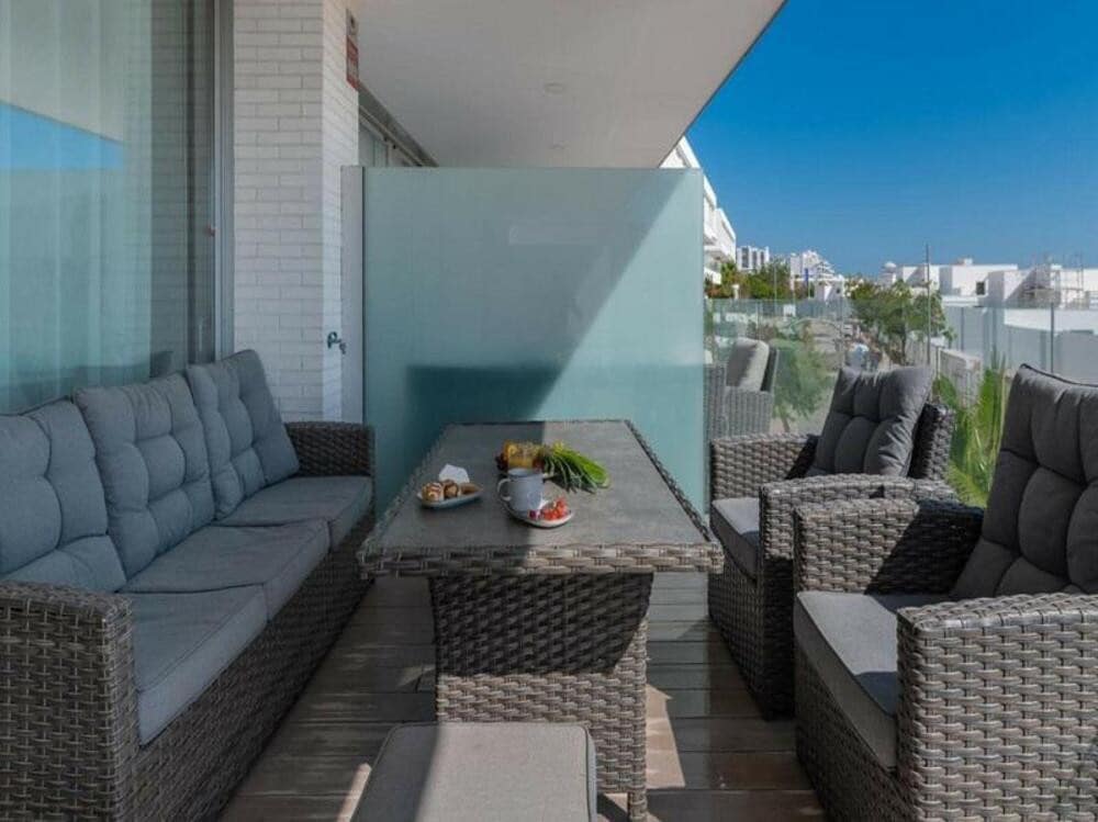 3 soveværelse Byhus til leje i Benahavis med swimmingpool garage - € 3.500 (Ref: 9317148)