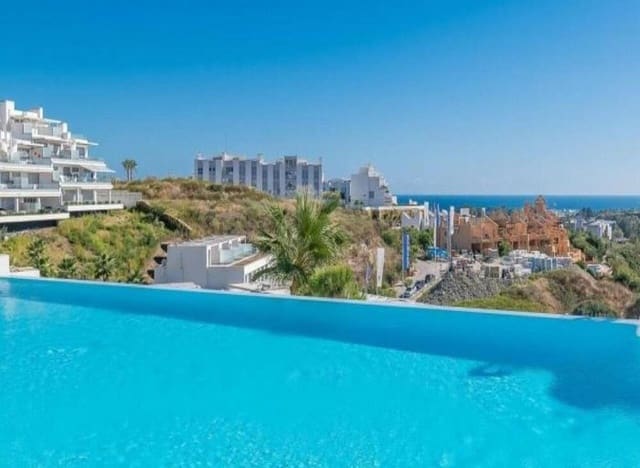 Casa de 3 habitaciones en Cancelada, Estepona en alquiler con piscina garaje - 4.000 € (Ref: 9317148)