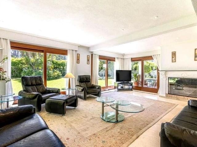 5 camera da letto Villa da affittare in Costalita, Estepona con piscina garage - 7.000 € (Rif: 9317149)