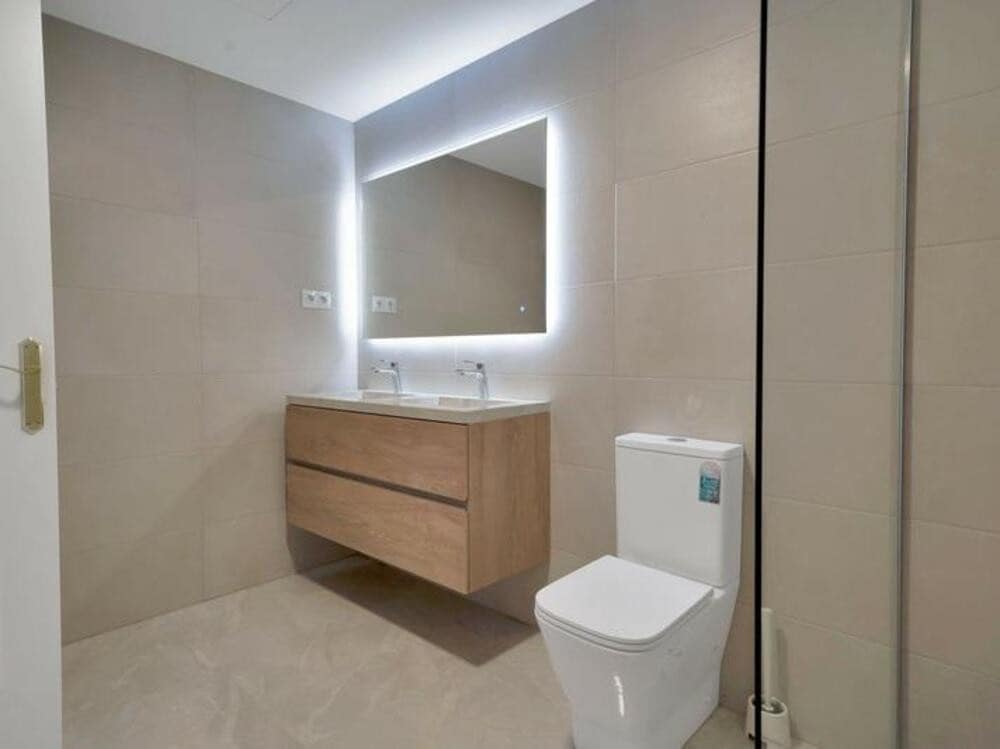 5 soveværelse Byhus til leje i Marbella med swimmingpool garage - € 6.900 (Ref: 9317150)