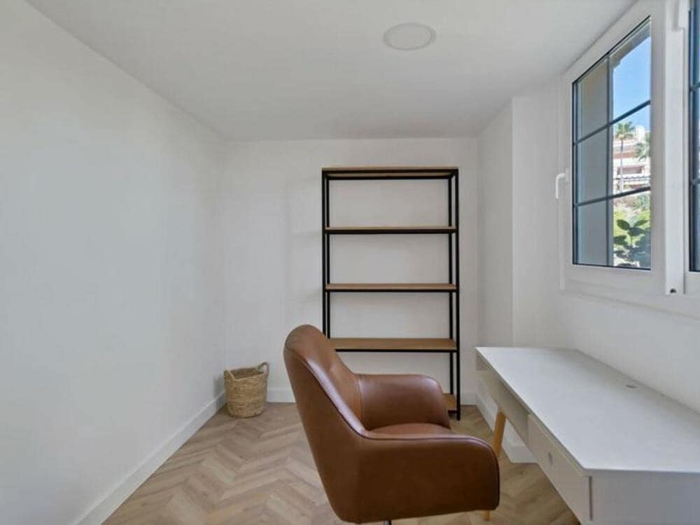 5 soveværelse Byhus til leje i Marbella med swimmingpool garage - € 6.900 (Ref: 9317150)