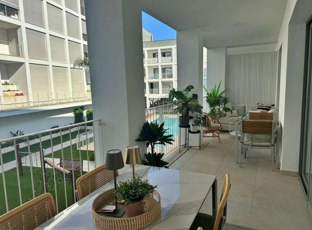 3 bedroom Apartment for sale in San Pedro de Alcantara with pool garage - € 475,000 (Ref: 9317151)