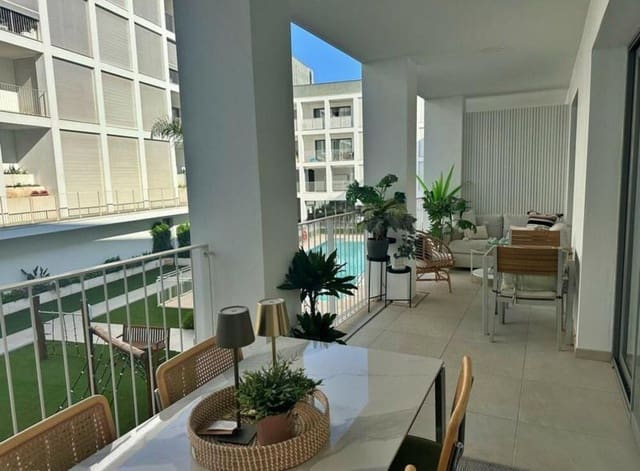 3 makuuhuone Huoneisto myytävänä paikassa San Pedro de Alcántara Pueblo, Marbella mukana uima-altaan 
autotalli - 475 000 € (Ref: 9317151)