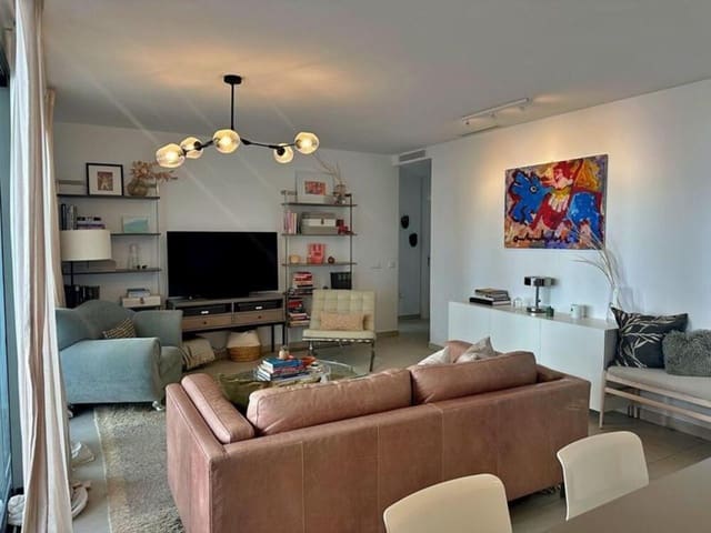 3 makuuhuone Huoneisto myytävänä paikassa San Pedro de Alcántara Pueblo, Marbella mukana uima-altaan 
autotalli - 475 000 € (Ref: 9317151)