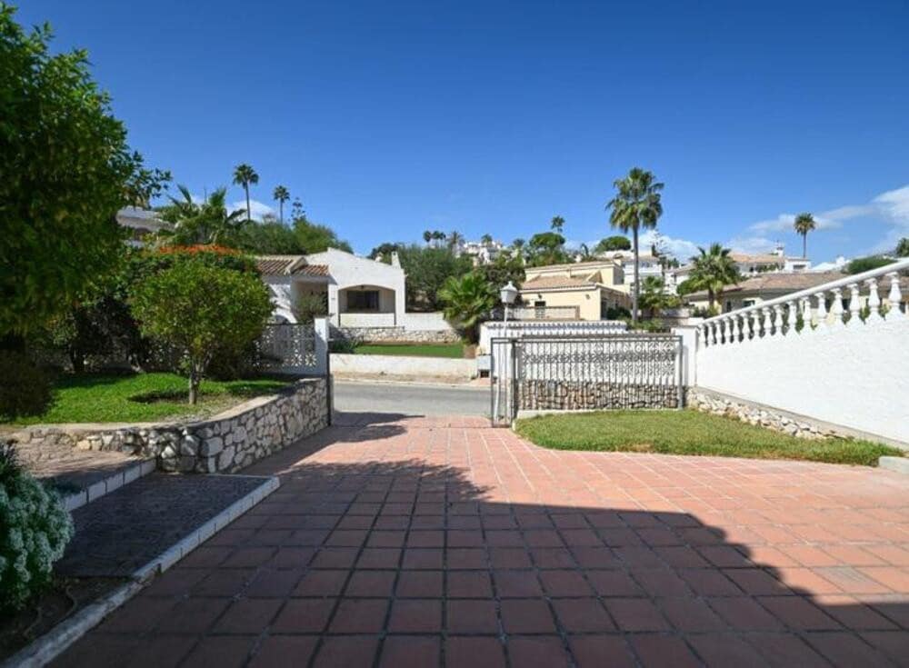 3 chambre Villa/Maison à vendre à Mijas Costa avec piscine garage - 730 000 € (Ref: 9321418)