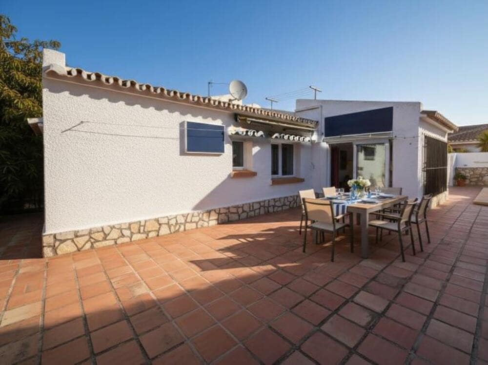 3 bedroom Villa for sale in Mijas Costa with pool garage - € 730,000 (Ref: 9321418)
