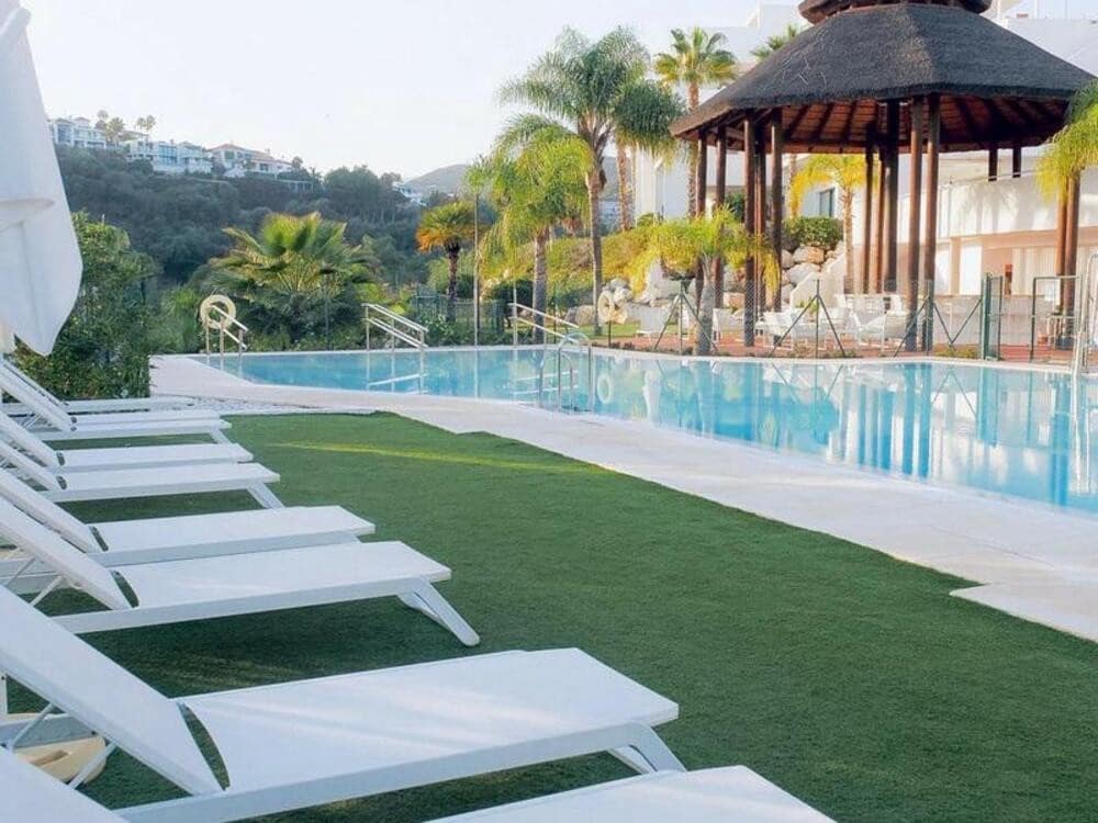 3 camera da letto Attico da affittare in Benahavis con piscina garage - 4.800 € (Rif: 9321419)